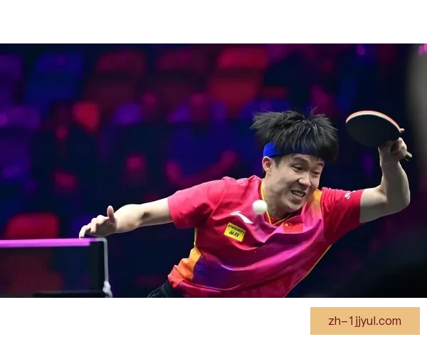 王楚钦主动合影张本后退王皓冷脸